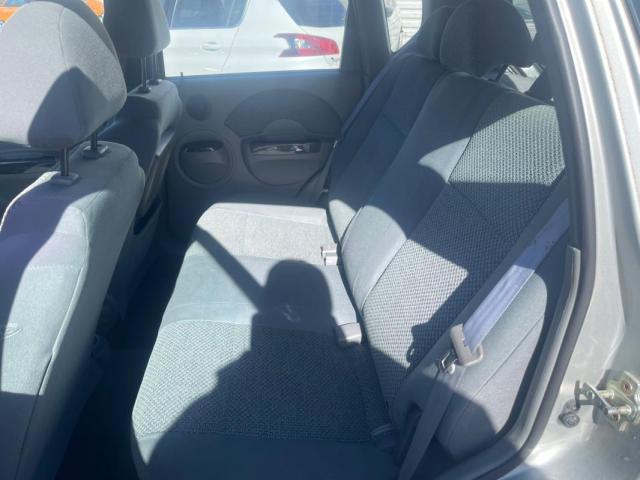 Chevrolet Kalos image 6