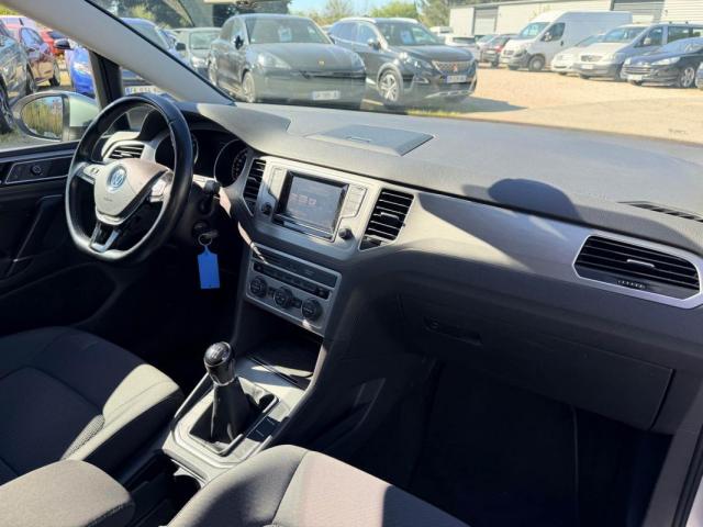 Volkswagen Golf Sportsvan image 3