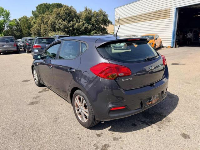 Kia Cee'D image 8
