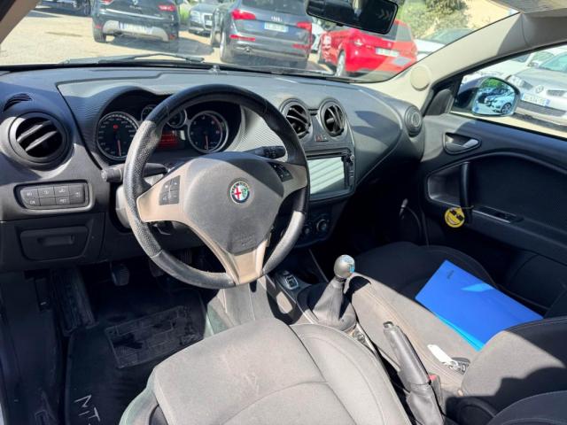 Alfa Romeo Mito image 5