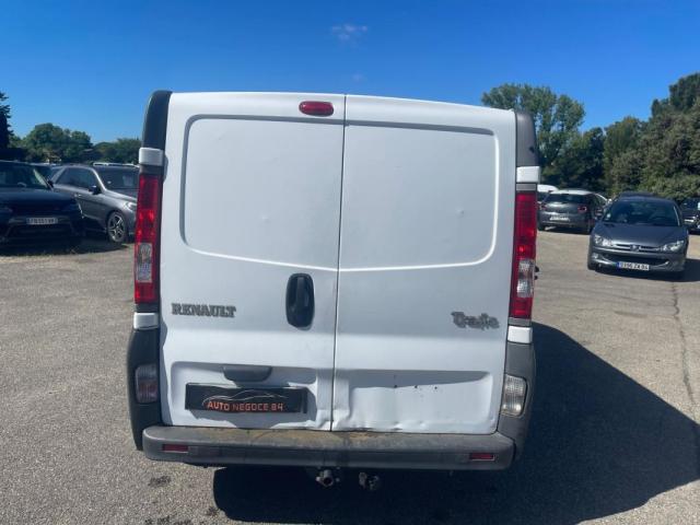Renault Trafic image 8