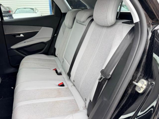 Peugeot 3008 image 3