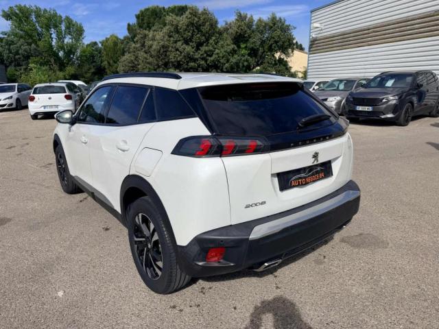Peugeot 2008 image 1