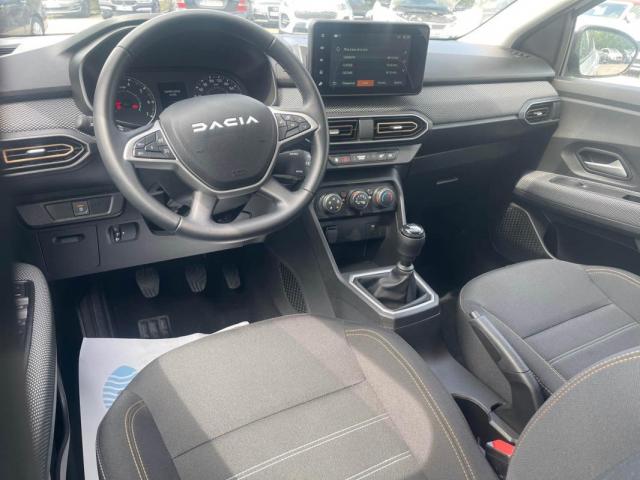 Dacia Sandero image 8