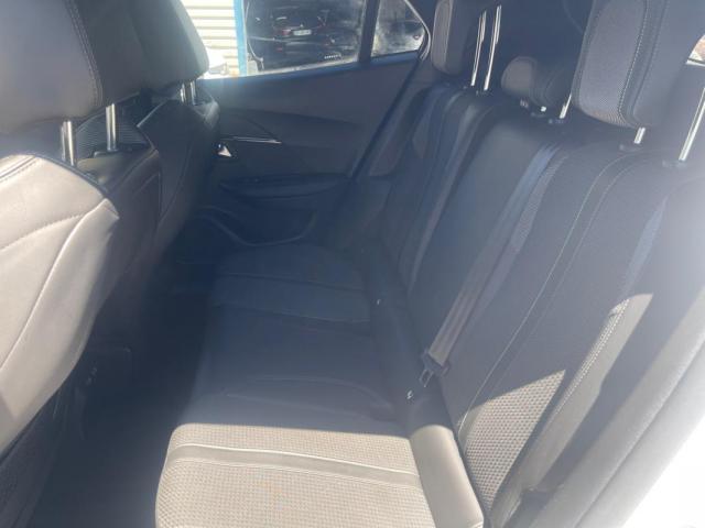 Peugeot 2008 image 1