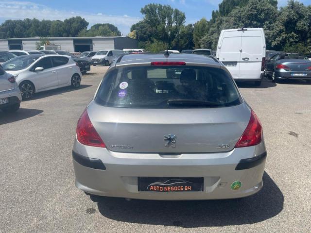 Peugeot 308 image 1