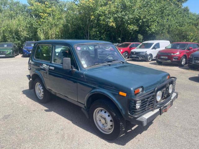 Lada Niva image 2
