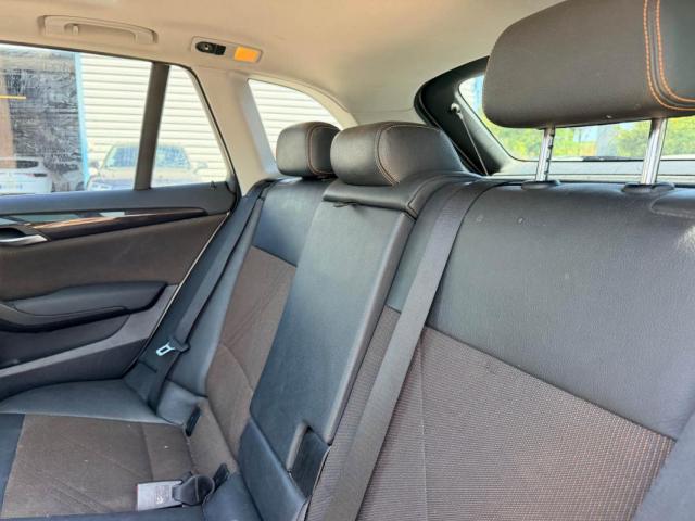 Bmw X1 image 1