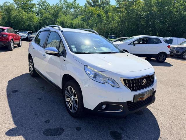 Peugeot 2008 image 3