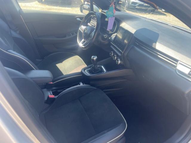 Renault Clio image 2