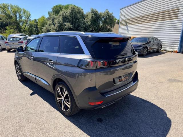 Peugeot 5008 image 9