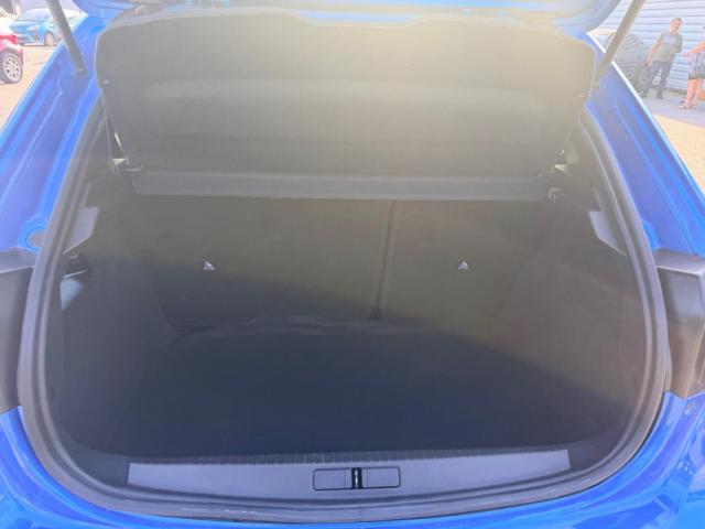 Peugeot 208 image 1