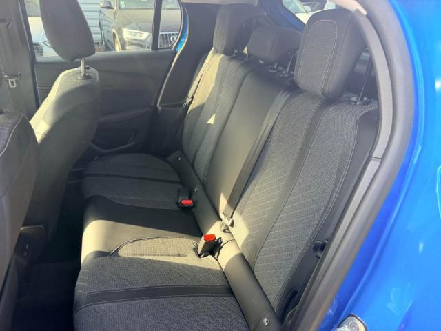 Peugeot 208 image 2