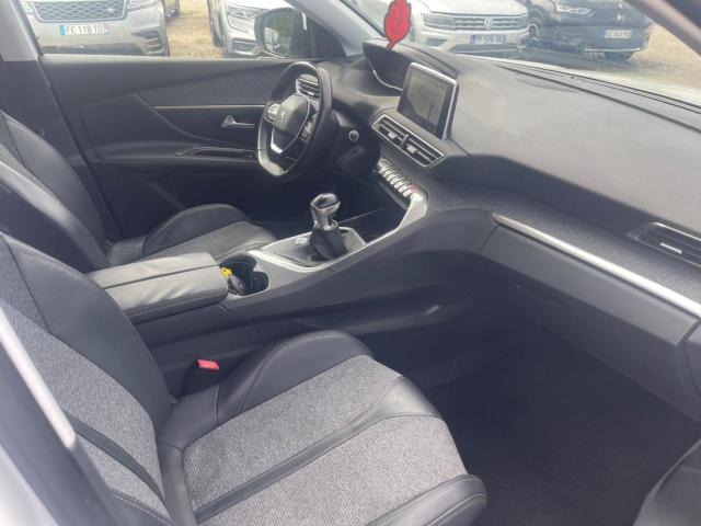 Peugeot 3008 image 6