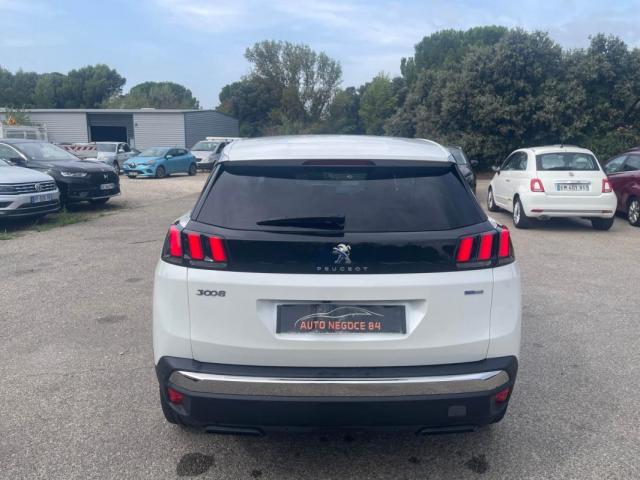 Peugeot 3008 image 2