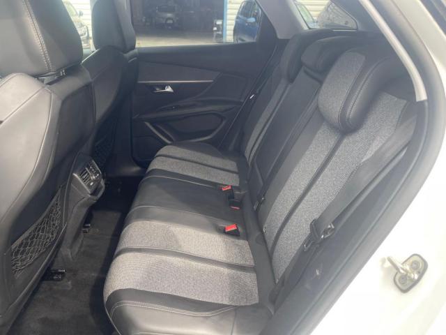 Peugeot 3008 image 3