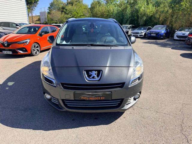 Peugeot 5008 image 3