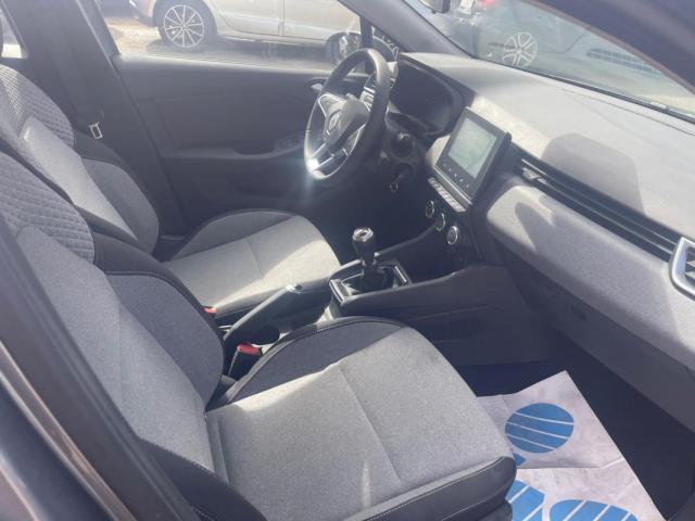 Renault Clio image 2
