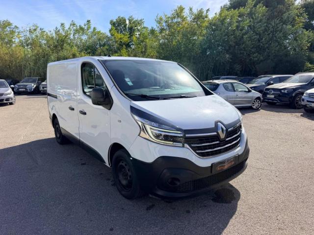 Renault Trafic image 1