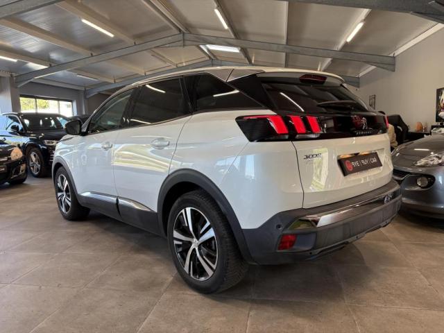 Peugeot 3008 image 1