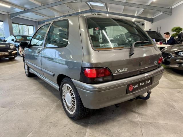 Renault Clio image 9