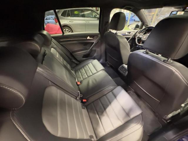 Volkswagen Golf image 6