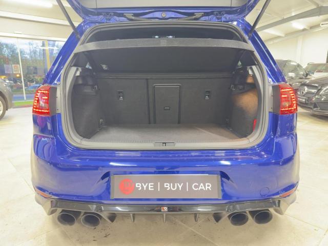 Volkswagen Golf image 8