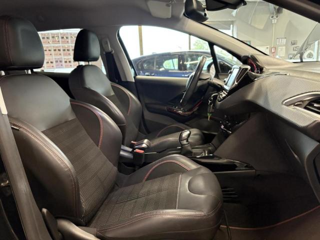 Peugeot 2008 image 1