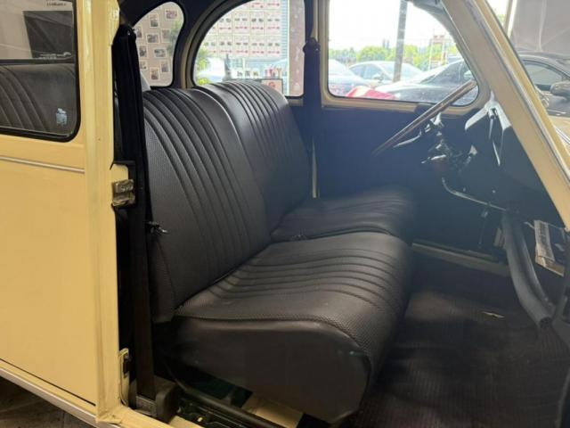 Citroen 2 Cv image 6