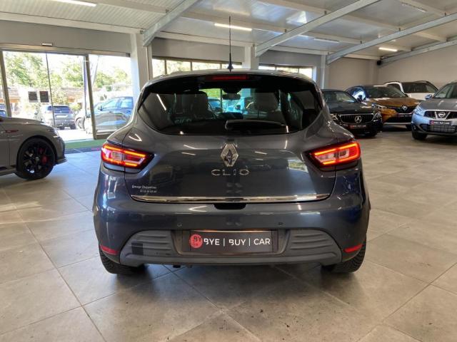 Renault Clio image 8