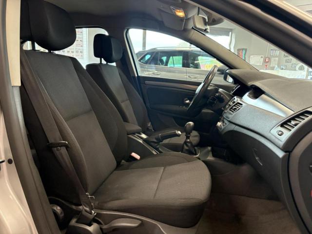 Renault Laguna image 2