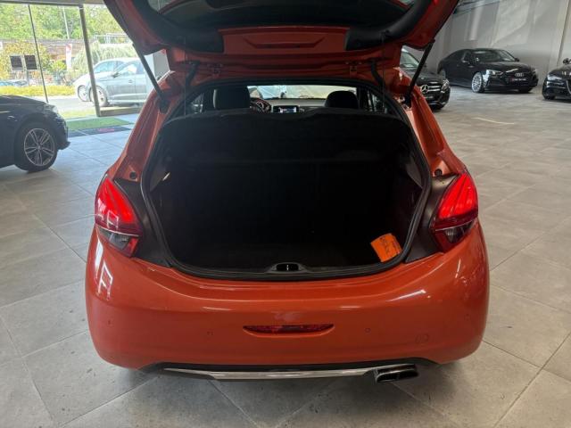 Peugeot 208 image 2