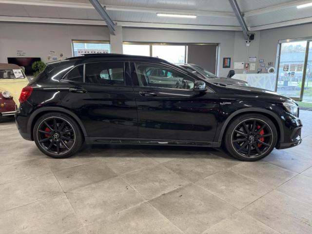 Mercedes Benz Gla image 9