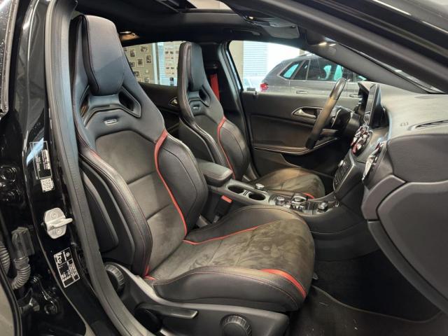 Mercedes Benz Gla image 1