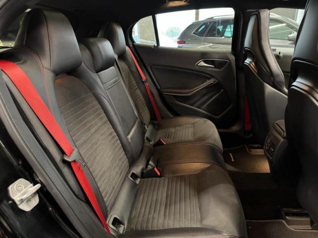 Mercedes Benz Gla image 5