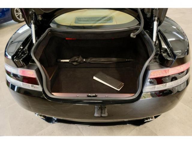 Aston Martin Virage image 7