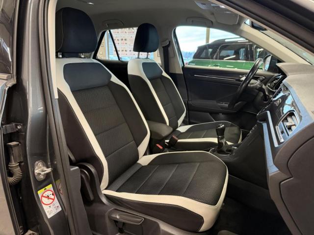 Volkswagen T-Roc image 4