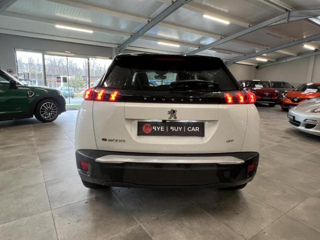 Peugeot 2008 image 9