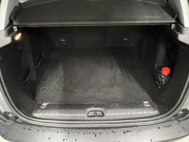 Peugeot 2008 image 2