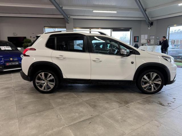 Peugeot 2008 image 9