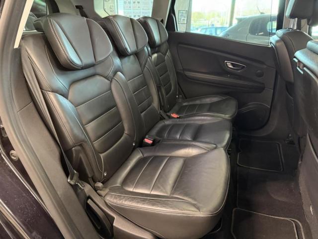 Renault Scénic image 2