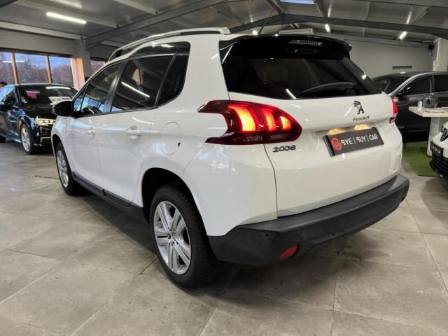 Peugeot 2008 image 7