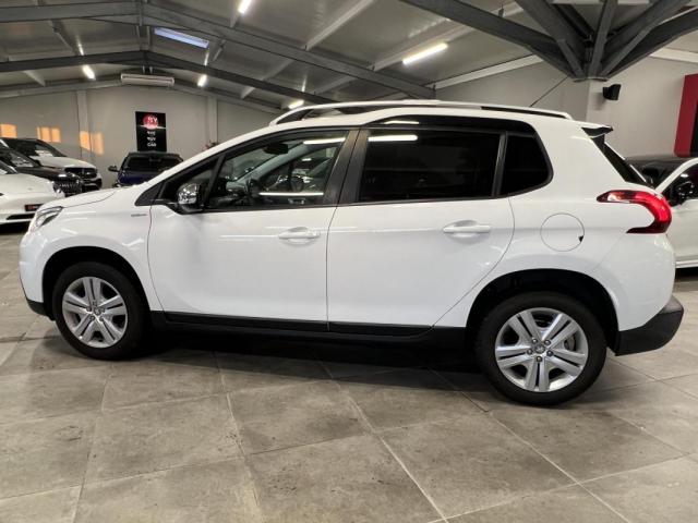 Peugeot 2008 image 9