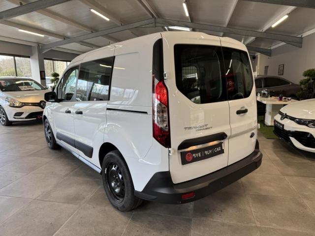Ford Transit Connect image 4