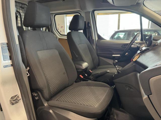 Ford Transit Connect image 1