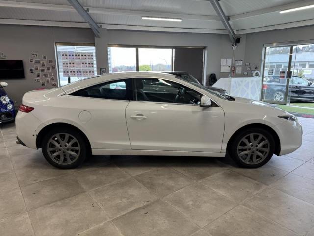 Renault Laguna image 4