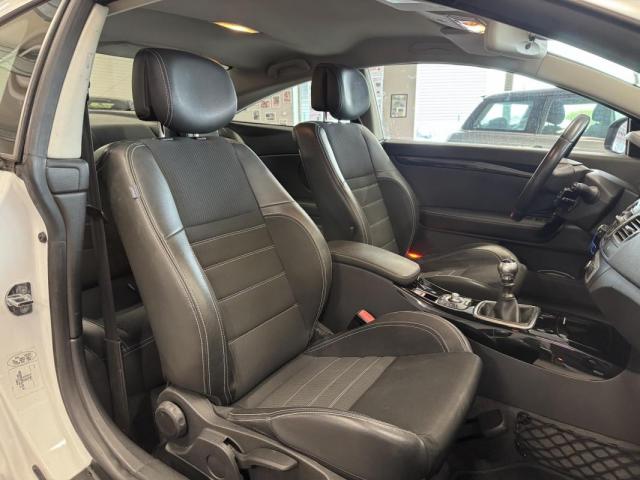 Renault Laguna image 9