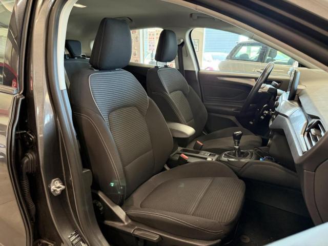 Ford Focus image 9