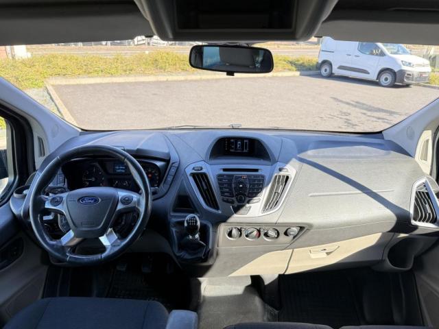 Ford Transit Custom image 8