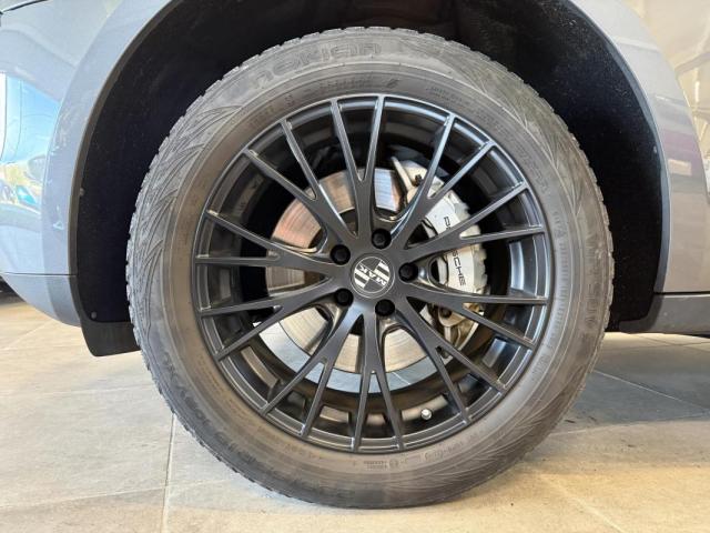 Porsche Macan image 8